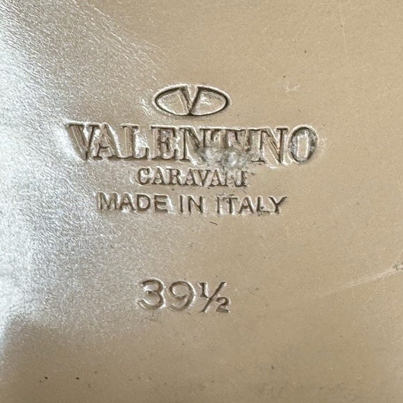 Valentino Garavani Leather Floral Print Combat Boots - A Perfect Fusion of Style - Picture 8 of 8